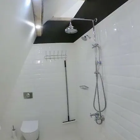 Konukevi Kertelhof 3*